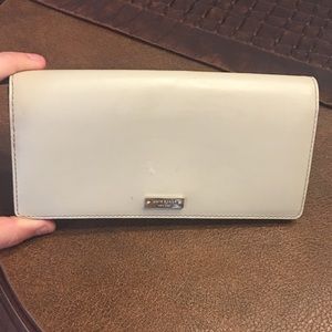 Kate Spade light taupe Long Wallet in GUC!!